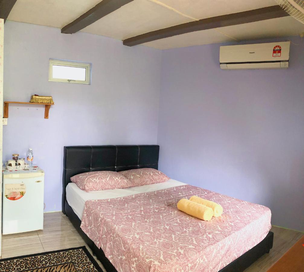 Merdeka Guest House 2 Kuching Dış mekan fotoğraf